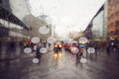 Ventana con gotas de agua